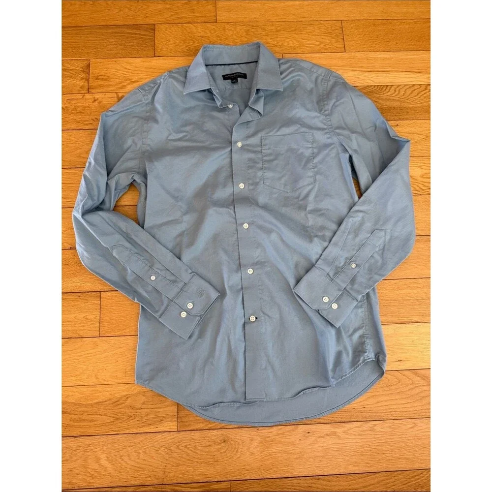Banana Republic Men's Light Blue Slim-Fit Button-Up Shirt